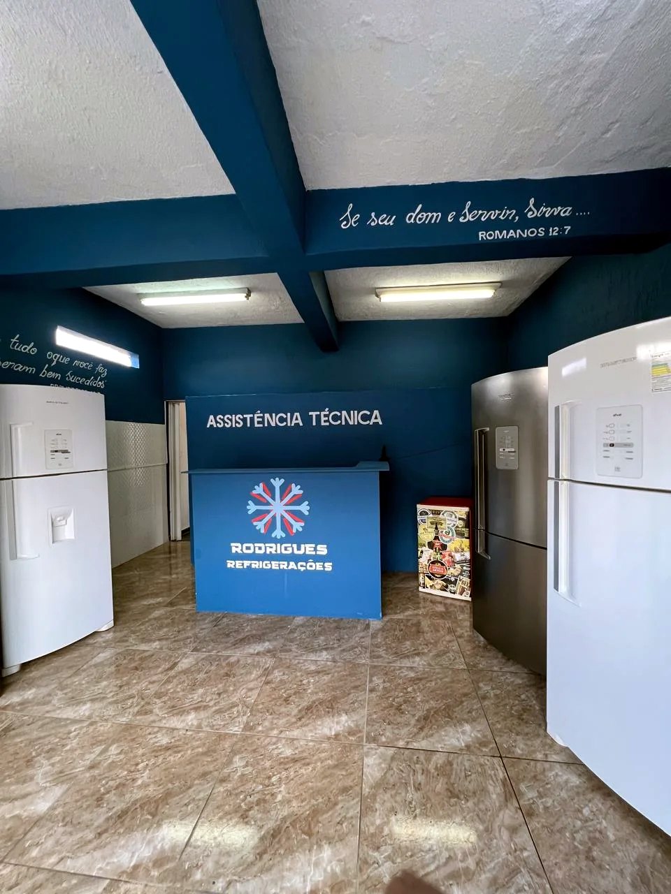 Recepção da Rodrigues Refrigerações preparada para atendimento